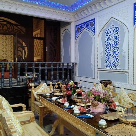 Hotel Rizqiro'Z Boutique บูคารา ภายนอก รูปภาพ