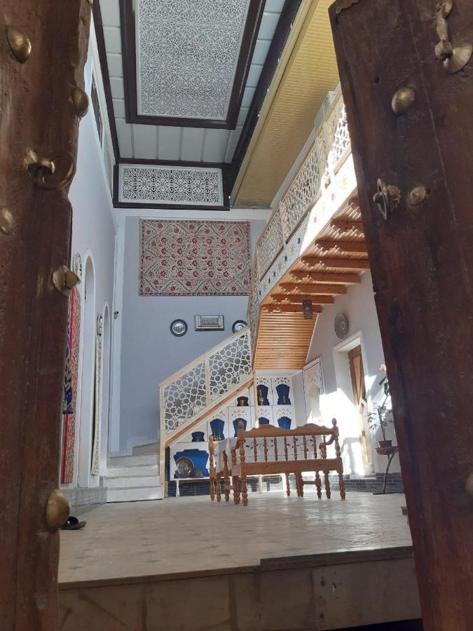 Hotel Rizqiro'Z Boutique บูคารา ภายนอก รูปภาพ