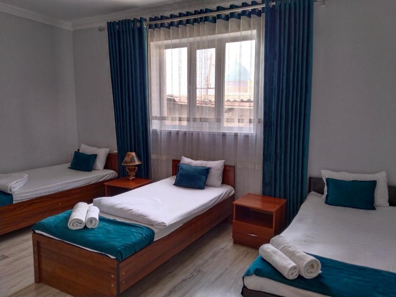 Hotel Rizqiro'Z Boutique บูคารา ภายนอก รูปภาพ
