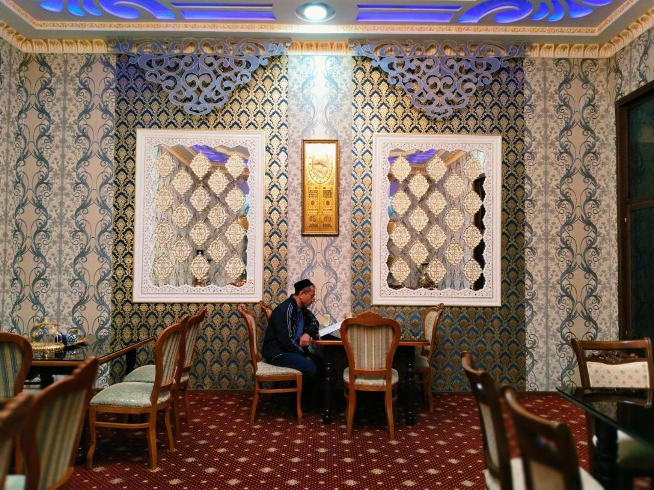 Hotel Rizqiro'Z Boutique บูคารา ภายนอก รูปภาพ