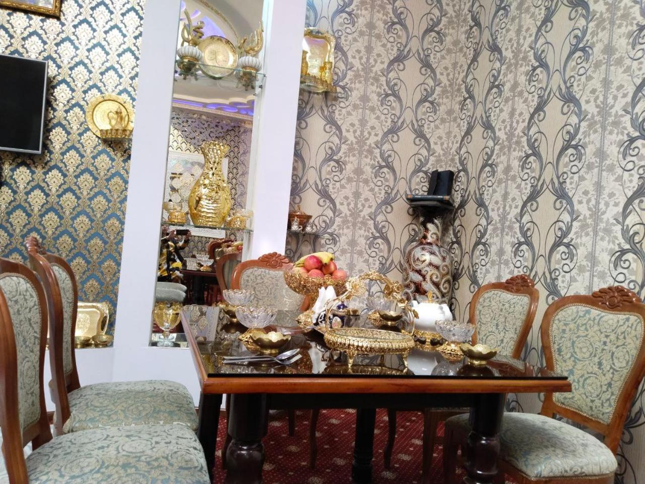 Hotel Rizqiro'Z Boutique บูคารา ภายนอก รูปภาพ