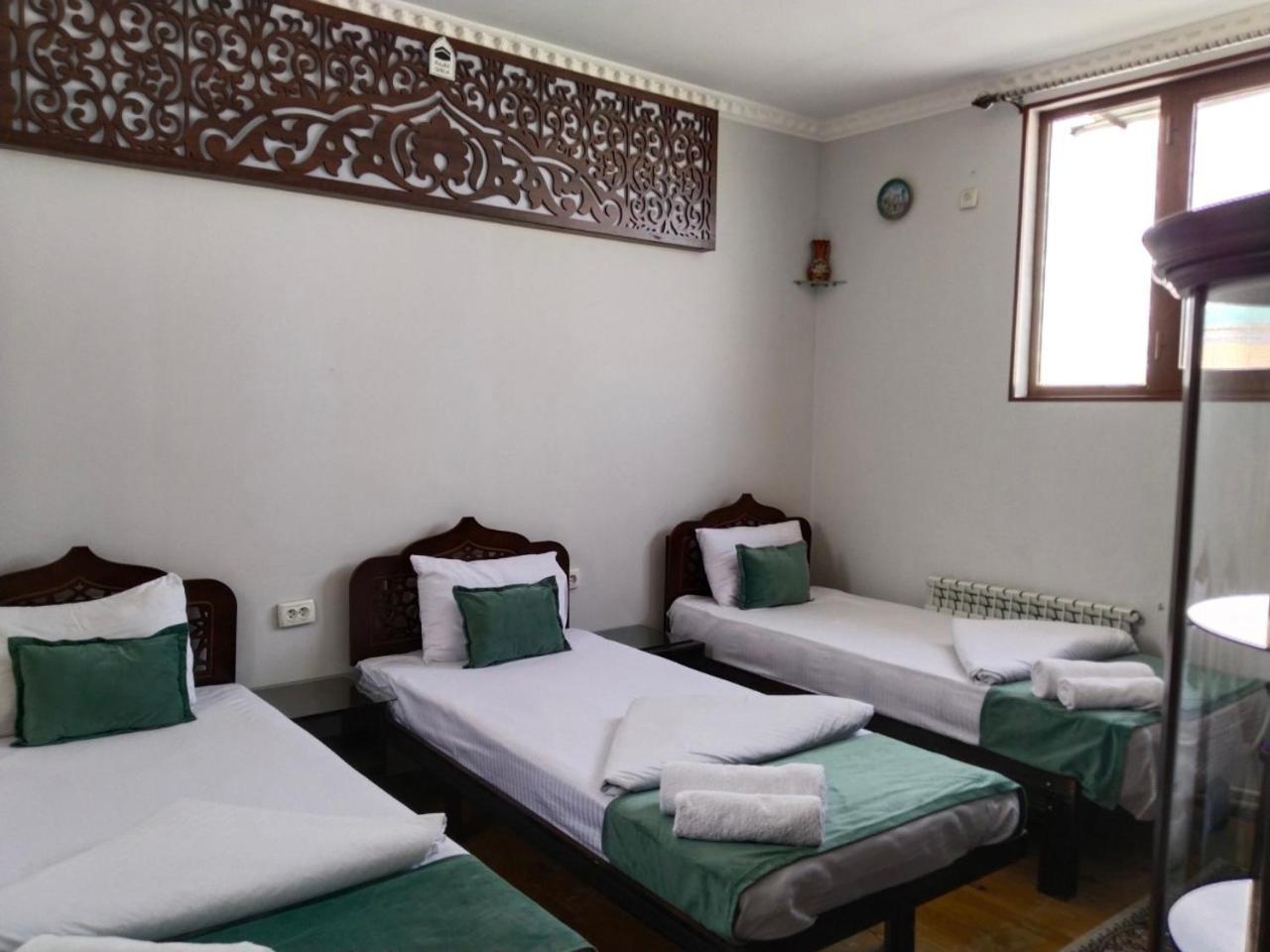 Hotel Rizqiro'Z Boutique บูคารา ภายนอก รูปภาพ